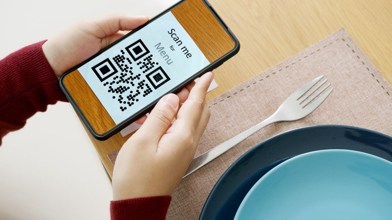 QR codes vs barcodes: Which should you use for equipment?