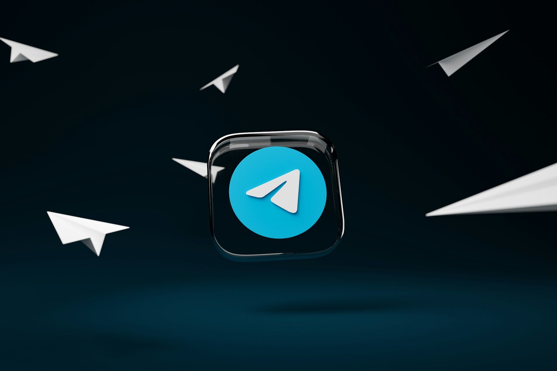 Telegram logo with a blue button with a white arrow on it